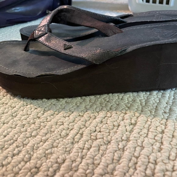 Roxy brown platform flip flop sandals GUC - Picture 2 of 3